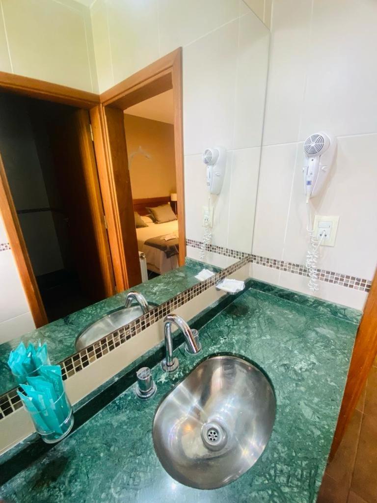 Ranqueles Hotel Вила Карлос Пас Екстериор снимка