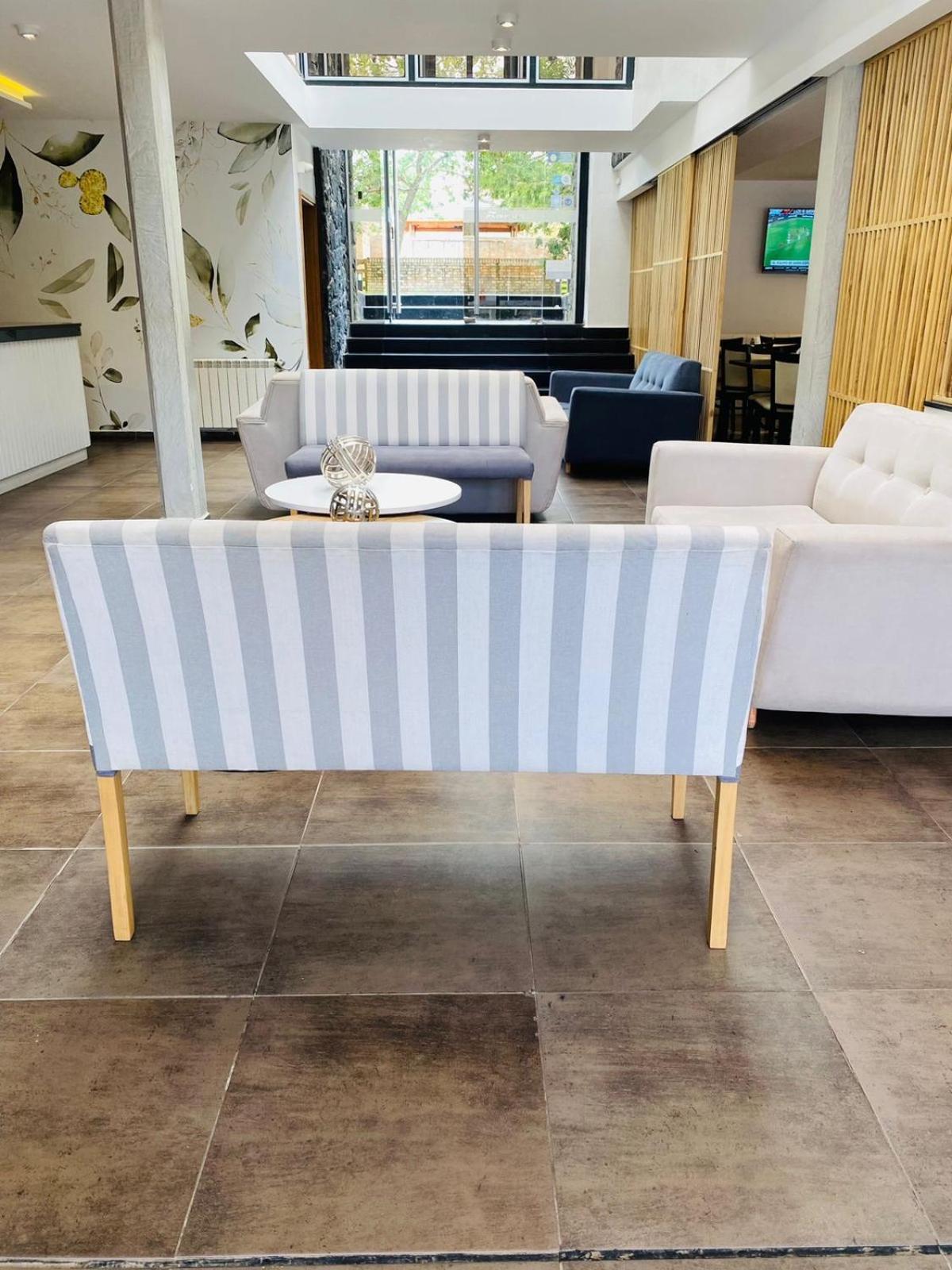 Ranqueles Hotel Вила Карлос Пас Екстериор снимка